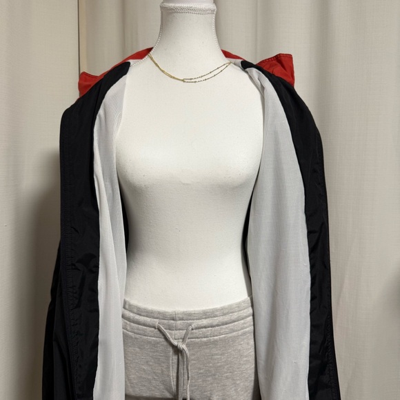 Umbro Vintage Black and Red Men's windbreaker - Picture 5 of 7